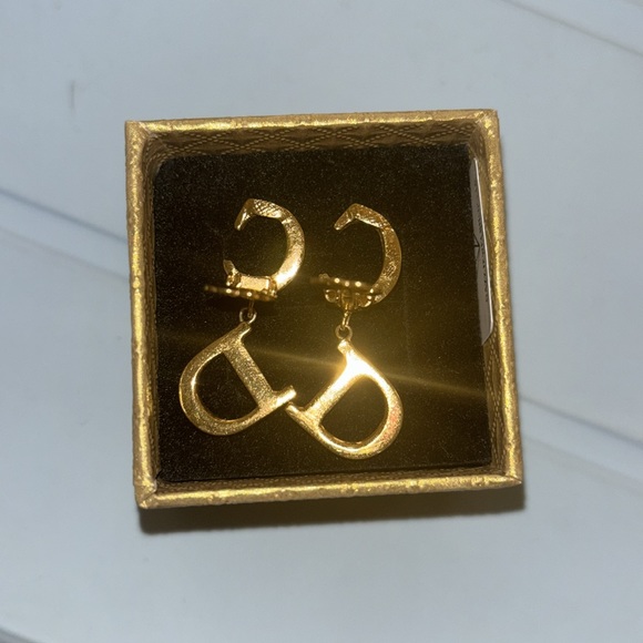 Christian Dior clip on earrings stamped - Picture 4 of 4